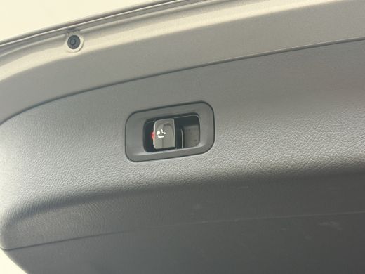 Mercedes-Benz GLC 400e 4Matic AMG 381PK // Airmatic // Trekhaak // Panoramadak // Achteras besturing // Memory // T... ActivLease financial lease