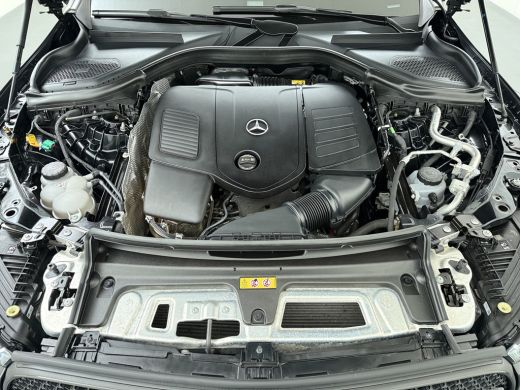 Mercedes-Benz GLC 400e 4Matic AMG // Trekhaak // Luchtvering // Meesturende Achteras // Panoramadak // Nightpakket ... ActivLease financial lease