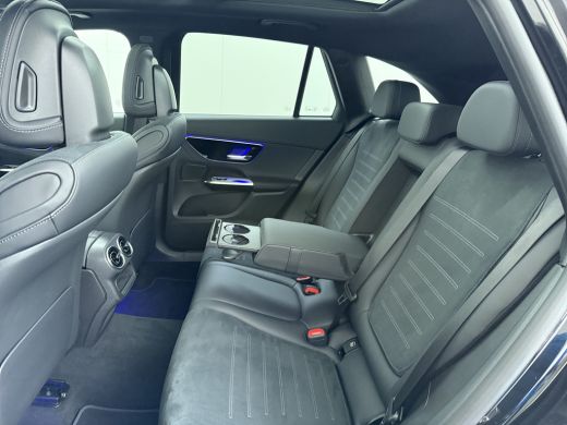 Mercedes-Benz GLC 400e 4Matic AMG // Trekhaak // Luchtvering // Meesturende Achteras // Panoramadak // Nightpakket ... ActivLease financial lease