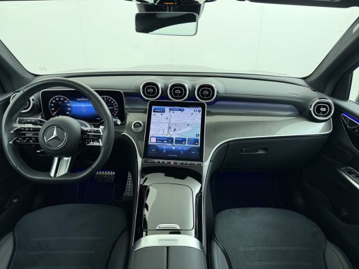 Mercedes-Benz GLC 400e 4Matic AMG // Trekhaak // Luchtvering // Meesturende Achteras // Panoramadak // Nightpakket ... ActivLease financial lease