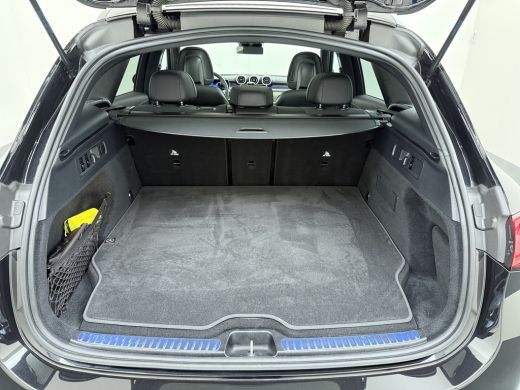 Mercedes-Benz GLC 400e 4Matic AMG // Trekhaak // Luchtvering // Meesturende Achteras // Panoramadak // Nightpakket ... ActivLease financial lease