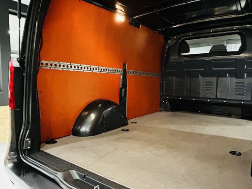 Mercedes-Benz Vito 110 CDI Lang // Airco // Navigatie// // Achterklep // Bumpers in kleur // Groot Scherm // Betimme... ActivLease financial lease