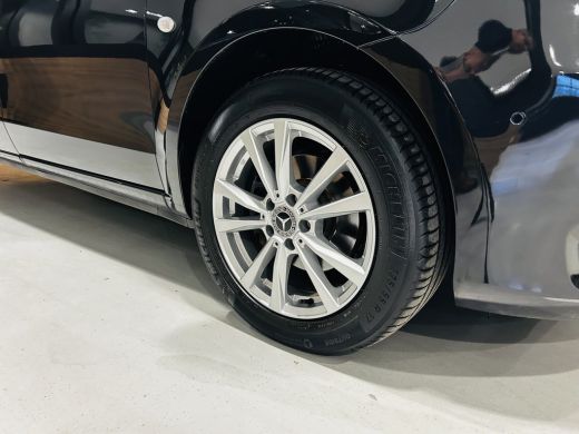 Mercedes-Benz Vito TOURER 116CDI Automaat L3 Dubbele Cabine // Trekhaak // Airco // Camera // Navigatie // ActivLease financial lease