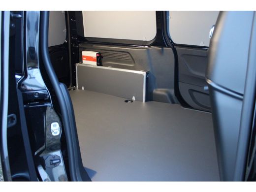 Opel Combo-e Combo-E L2 50 kWh | TREKHAAK | BETIMMERING LAADRUIMTE | CAMERA | DIGITALE BINNENSPIEGEL | STOEL +... ActivLease financial lease