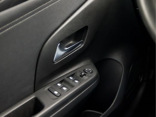 Opel Corsa 1.2 Elegance Automaat (VIRTUAL COCKPIT, APPLE CARPLAY, ZWART DAK, CAMERA, LEDER, LM VELGEN, GETIN... ActivLease financial lease