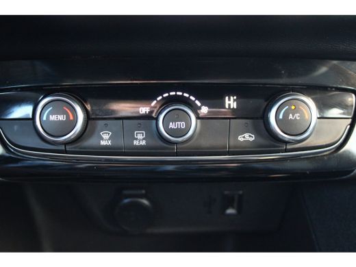 Opel Corsa 1.2 Elegance / Navigatie / Camera / Parkeersensoren / LED / Keyless / 16'' LMV / ActivLease financial lease