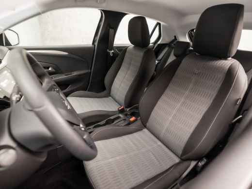 Opel Corsa 1.2 Sport (APPLE CARPLAY, GROOT NAVI, LM VELGEN, SPORTSTOELEN, LANE ASSIST, CRUISE, NIEUWE APK, N... ActivLease financial lease