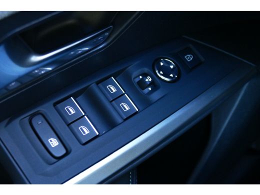 Peugeot 5008 1.2 HYBRID 145PK 7-ZITS GT AUTOMAAT / NAVI /CLIMA / PDC / 19"LMV / CAMERA / ELEKTR. ACHTERKLEP / ... ActivLease financial lease