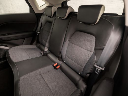 Renault Captur 1.0 TCe 90 techno Sport (APPLE CARPLAY, GROOT NAVI, CLIMATE, CAMERA, LEDER, SPORTSTOELEN, KEYLESS... ActivLease financial lease