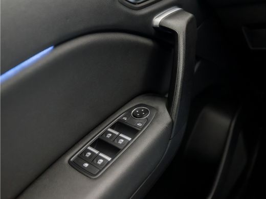 Renault Captur 1.0 TCe 90 techno Sport (APPLE CARPLAY, GROOT NAVI, CLIMATE, CAMERA, LEDER, SPORTSTOELEN, KEYLESS... ActivLease financial lease