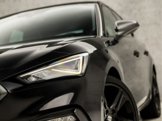 Seat Leon 1.0 TSI FR Intense Sport Automaat (APPLE CARPLAY, GROOT NAVI, CAMERA, TREKHAAK WEGKLAPBAAR, GETIN... ActivLease financial lease