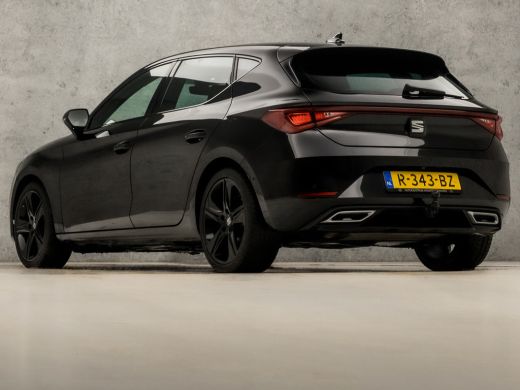 Seat Leon 1.0 TSI FR Intense Sport Automaat (APPLE CARPLAY, GROOT NAVI, CAMERA, TREKHAAK WEGKLAPBAAR, GETIN... ActivLease financial lease