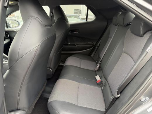 Toyota C-HR 2.0 Plug-in Hybrid 220 Executive ActivLease financial lease