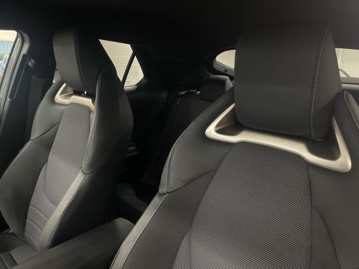 Toyota C-HR 2.0 Plug-in Hybrid 220 Executive ActivLease financial lease