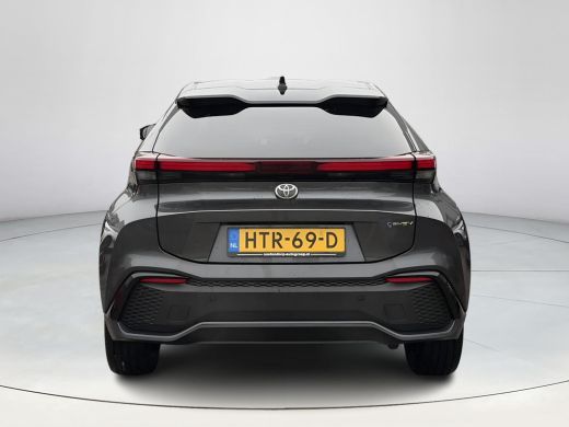 Toyota C-HR 2.0 Plug-in Hybrid 220 Executive ActivLease financial lease