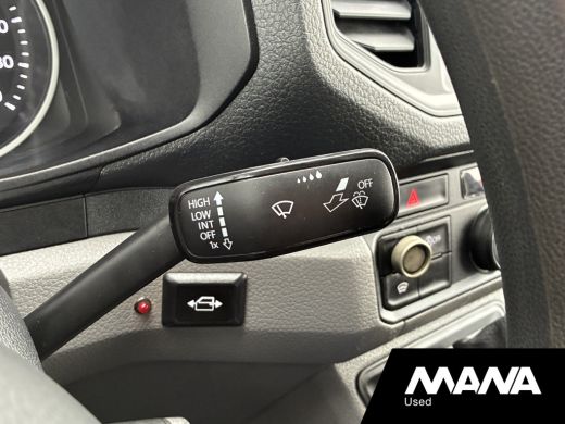 Volkswagen Crafter 35 2.0 TDI L3H3 Automaat Trekhaak 2x Treeplank Camera Cruise Standkachel Elektrische schuifdeur ActivLease financial lease