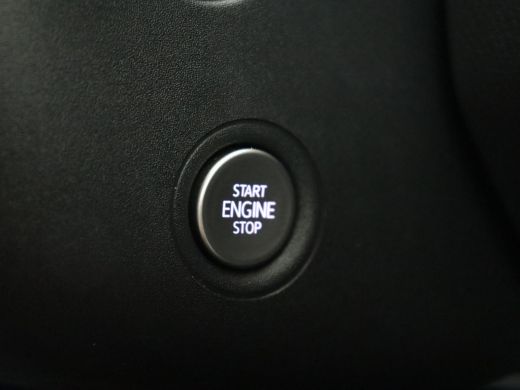 Volkswagen ID.3 First 58 kWh | Stoel & stuurverwarming | Adaptive cruise | Camera | Carplay | Navigatie | Full LE... ActivLease financial lease