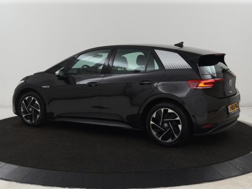 Volkswagen ID.3 First 58 kWh | Stoel & stuurverwarming | Adaptive cruise | Camera | Carplay | Navigatie | Full LE... ActivLease financial lease