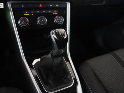 Volkswagen T-Roc 1.0 TSI Life | Stoelverwarming | Carplay | Adaptive cruise | Virtual Cockpit | Full LED | Park As... ActivLease financial lease