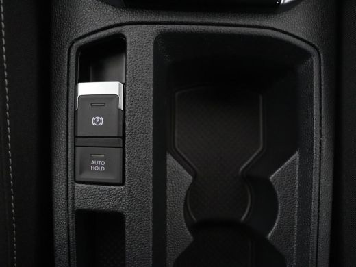 Volkswagen T-Roc 1.0 TSI Life | Stoelverwarming | Carplay | Adaptive cruise | Virtual Cockpit | Full LED | Park As... ActivLease financial lease