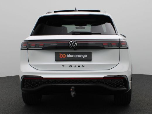 Volkswagen Tiguan 1.5 eHybrid R-Line Edition 272PK DSG Black Style, Trekhaak, Lederen bekleding, Ventilatiestoelen,... ActivLease financial lease