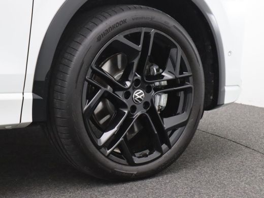 Volkswagen Tiguan 1.5 eHybrid R-Line Edition 272PK DSG Black Style, Trekhaak, Lederen bekleding, Ventilatiestoelen,... ActivLease financial lease