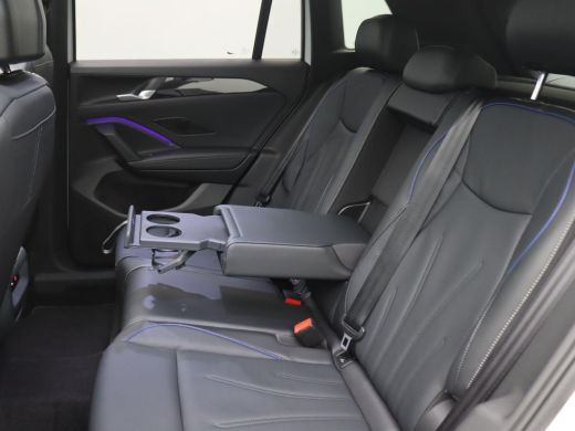 Volkswagen Tiguan 1.5 eHybrid R-Line Edition 272PK DSG Black Style, Trekhaak, Lederen bekleding, Ventilatiestoelen,... ActivLease financial lease