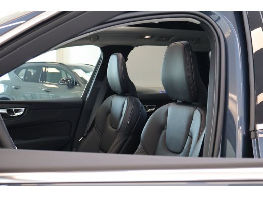 Volvo  XC60 T6 350PK AWD Ultra Executive Edition Bright | B&W | Massage/ventilatie | 21" | Luchtvering | Trek... ActivLease financial lease