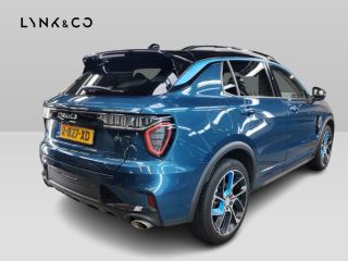 Lynk & Co 01 1.5 262pk Plug-in 360&deg; Carplay Pano.Dak Stoelverw. Incl.BTW