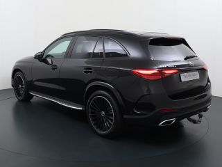 Mercedes-Benz GLC 400e 4Matic AMG // Trekhaak // Luchtvering // Meesturende Achteras // Panoramadak // Nightpakket ...