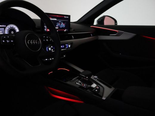 Audi A4 Limousine 35 TFSI 150 PK AUT. *1.002 KM!* + VIRTUAL COCKPIT | SFEERVERLICHTING | 19 INCH | SPORTS... ActivLease financial lease