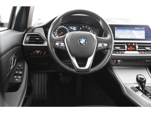 BMW 3 Serie 320 iA Sedan *1ste Eigenaar*Park assist*Carplay* ActivLease financial lease