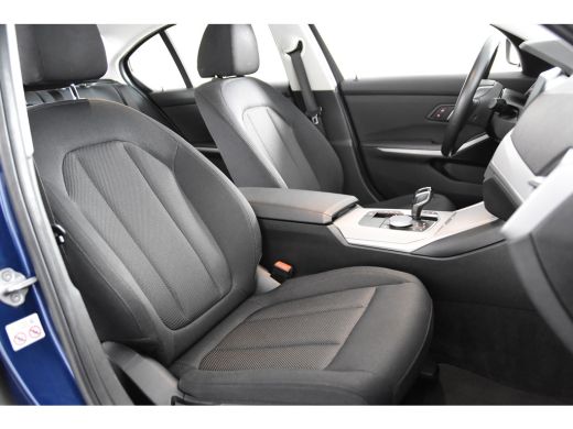 BMW 3 Serie 320 iA Sedan *1ste Eigenaar*Park assist*Carplay* ActivLease financial lease