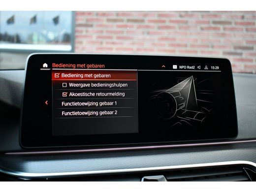 BMW 5 Serie Touring 530e xDrive M-Sport Pano ACC H/K HUD 19inch ActivLease financial lease