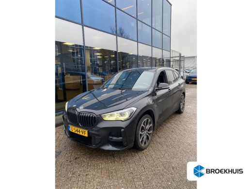 BMW X1 xDrive25e eDrive Edition | M-sport | Panoramadak | Head-up | Achteruitrijcamera | Cruise control ...
