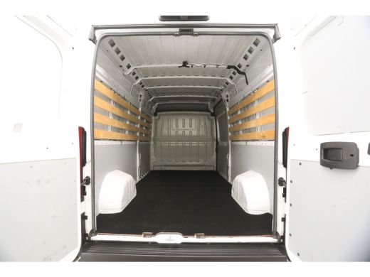 Fiat Ducato 35H 2.2 MultiJet L3H2 | Euro6 | 140PK | Automaat | Airco | Camera | Cruise | 3-Zits | Navigatie ActivLease financial lease