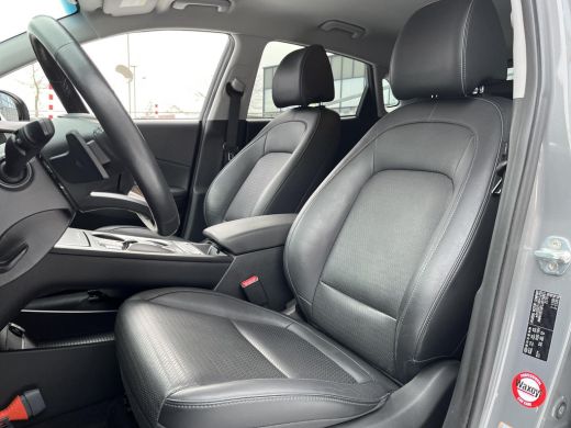 Hyundai Kona EV Premium 64 kWh | 3-fase | Stoel & stuurverwarming | Adaptieve Cruise Control | HUD | Rijklaarp... ActivLease financial lease