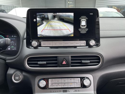 Hyundai Kona EV Premium 64 kWh | 3-fase | Stoel & stuurverwarming | Adaptieve Cruise Control | HUD | Rijklaarp... ActivLease financial lease