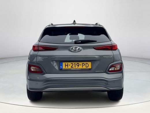 Hyundai Kona EV Premium 64 kWh | 3-fase | Stoel & stuurverwarming | Adaptieve Cruise Control | HUD | Rijklaarp... ActivLease financial lease