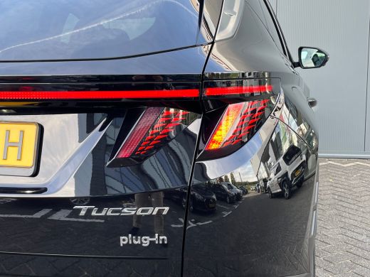 Hyundai Tucson 1.6 T-GDI 265pk PHEV Premium 4WD (299,- p/m Demo Deal!) | Leder | Carplay | Climate | Keyless | N... ActivLease financial lease