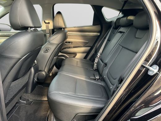 Hyundai Tucson 1.6 T-GDI 265pk PHEV Premium 4WD (299,- p/m Demo Deal!) | Leder | Carplay | Climate | Keyless | N... ActivLease financial lease