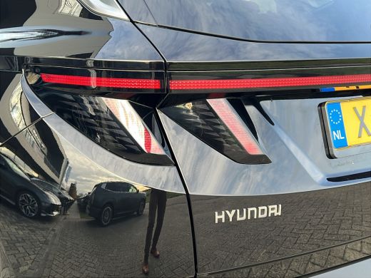 Hyundai Tucson 1.6 T-GDI 265pk PHEV Premium Sky 4WD (299,- p/m Demo Deal!) | Leder | Carplay | Climate | Keyless... ActivLease financial lease