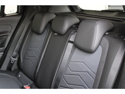 Jeep Avenger Summit | 8 jaar garantie | Warmtepomp | Panoramadak | Winter pack | Keyless | Navigatie | Camera | ActivLease financial lease