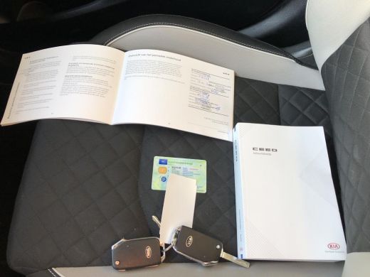 Kia Ceed Sportswagon 1.0 T-GDi GT-Line Edition NL-AUTO | TREKHAAK | CAMERA | NAVII+CARPLAY ActivLease financial lease