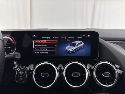 Mercedes-Benz B-Klasse 180 AMG-Line Business Solution (INCL-BTW) *LEATHER-MICROFIBRE | WIDESCREEN-COCKPIT | FULL-LED | B... ActivLease financial lease