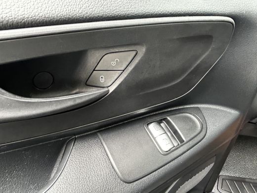 Mercedes-Benz Vito 110 CDI L2 Lang RWD // ACTIE PRIJS // Airco // Achterklep // 12 mnd Garantie // 2.000kg // Bank /... ActivLease financial lease