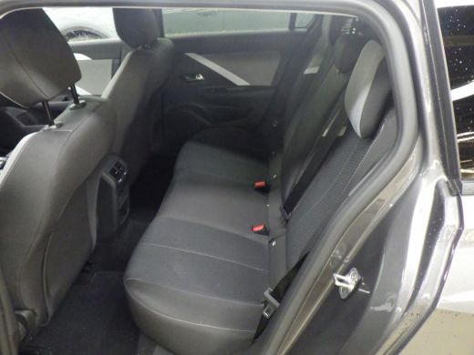 Opel Astra Sports Tourer 1.2 Turbo Business Edition / Navigatie / PDC V+A / Stuur -en Stoelverwarmd / Keyles... ActivLease financial lease