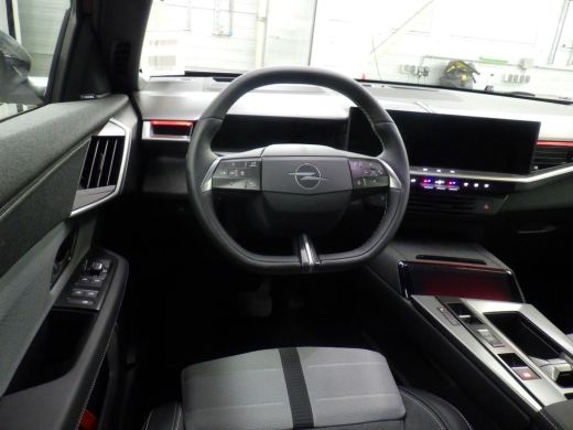 Opel Grandland GS 73 kWh / Navigatie / 360 Camera / Panorama / HiFi Geluidsinstallatie / Stuur -en Stoelverwarmd... ActivLease financial lease