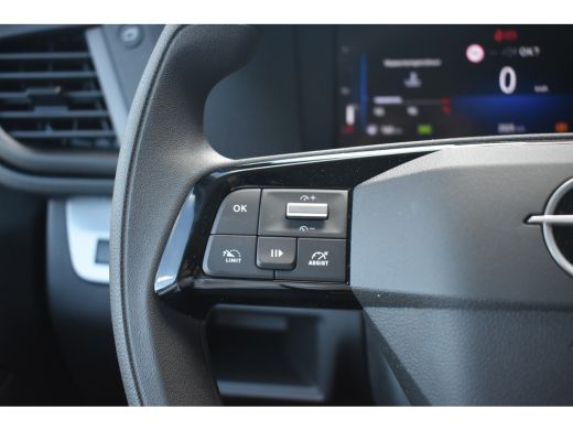 Opel Vivaro 2.0 Diesel 145 L3 DC 5pers. DEMO-DEAL! | Trekhaak | Glasslook Panelen | Betimmering | Allseason |... ActivLease financial lease