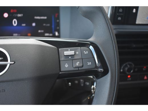 Opel Vivaro 2.0 Diesel 145 L3 DC 5pers. DEMO-DEAL! | Trekhaak | Glasslook Panelen | Betimmering | Allseason |... ActivLease financial lease